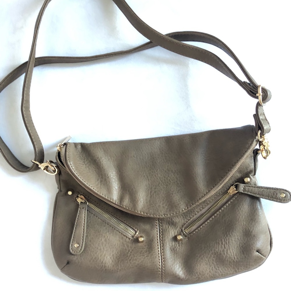 Street level crossbody bag
